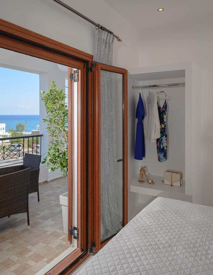 Auster House Santorini Apartment คามารี ภายนอก รูปภาพ